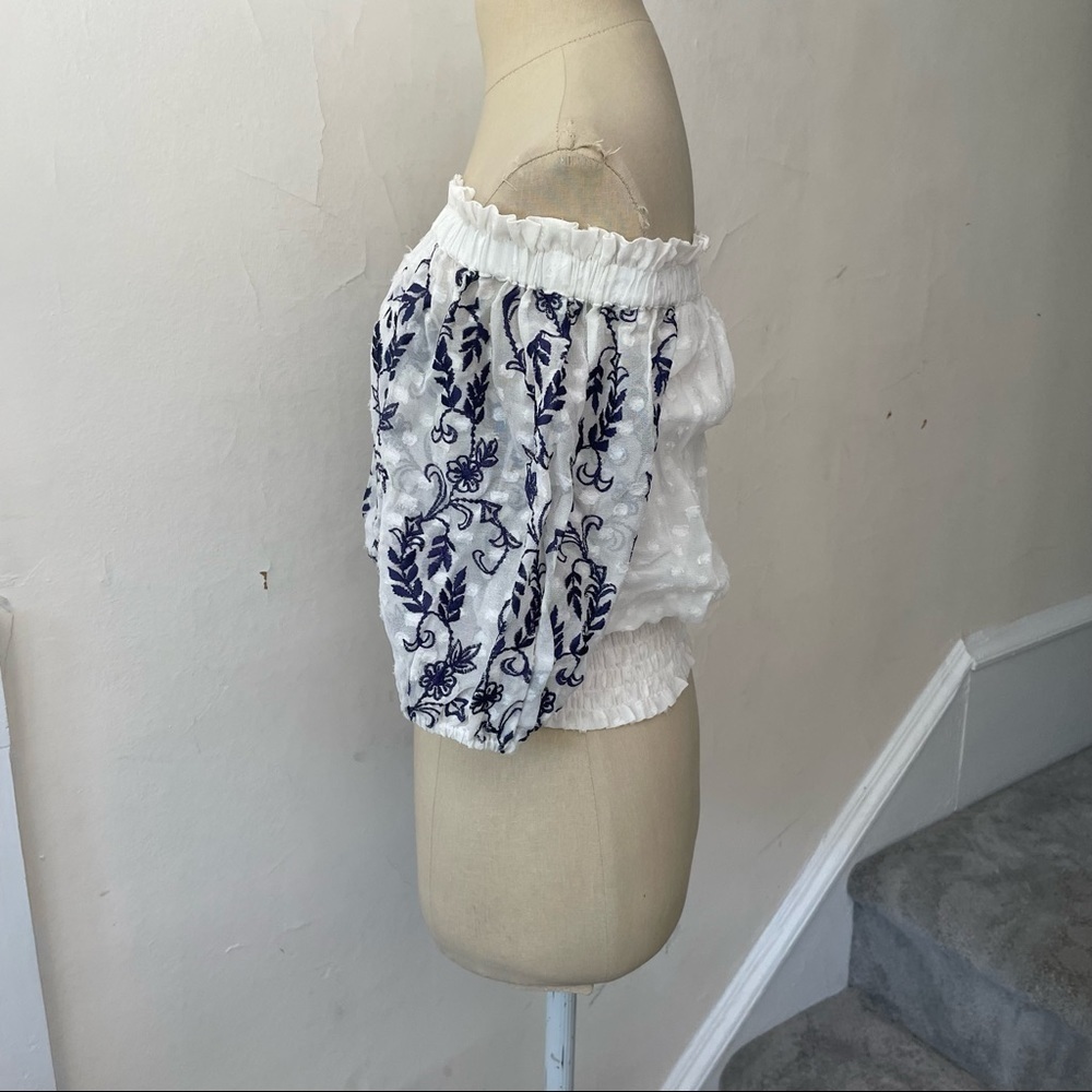 MISA Los Angeles White Ingrid Off-the-Shoulder Blue Floral Embroidered Crop Top - Picture 4 of 10